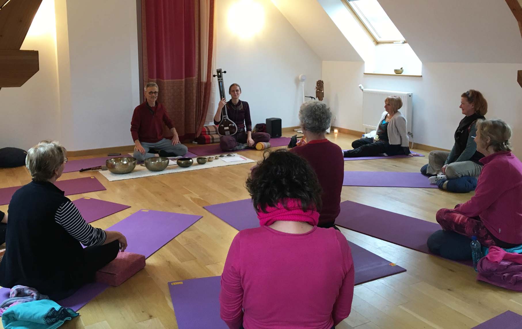 Yoga & Voix : Mettre en mouvement l'énergie des chakras (71)